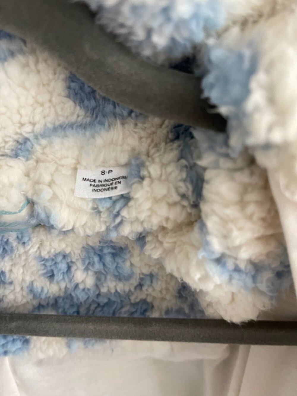 Urban Outfitters Kimchi Blue Snow Bunny Fleece Jacket, Size Sm - Picture 8 of 8